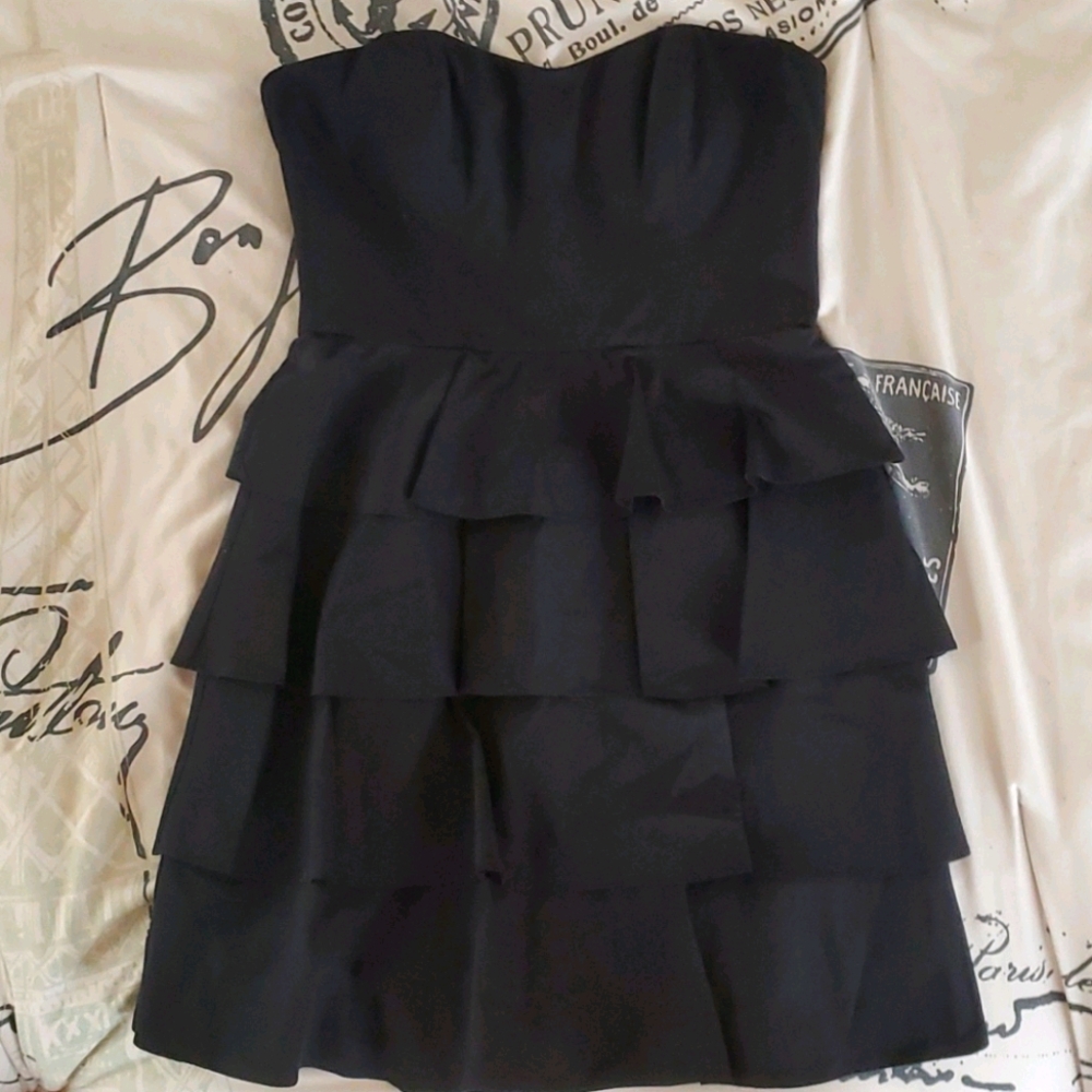 Black strapless dress